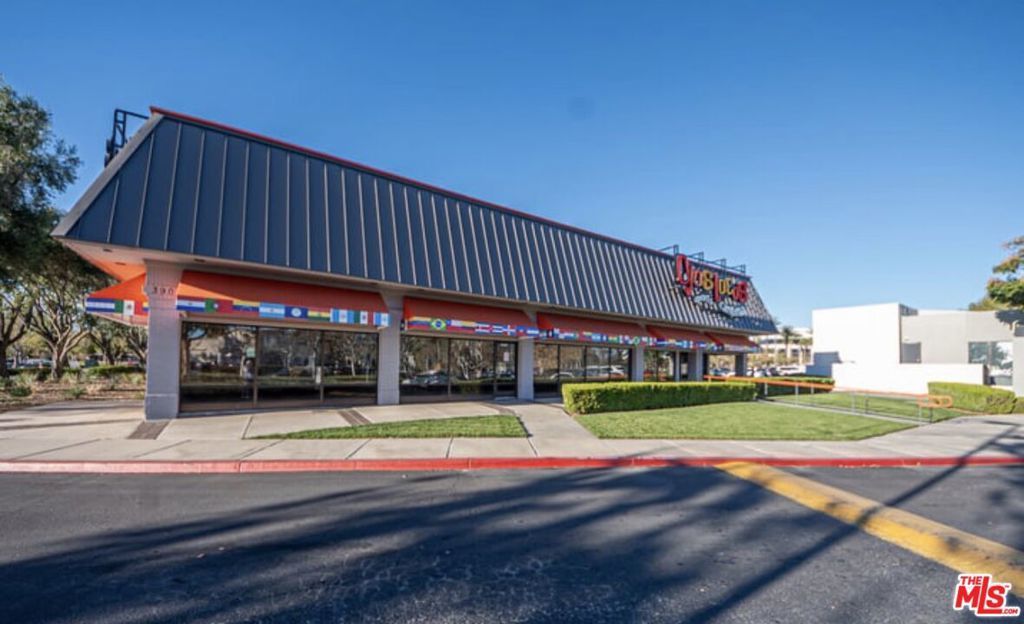 390 E Hospitality Lane, San Bernardino