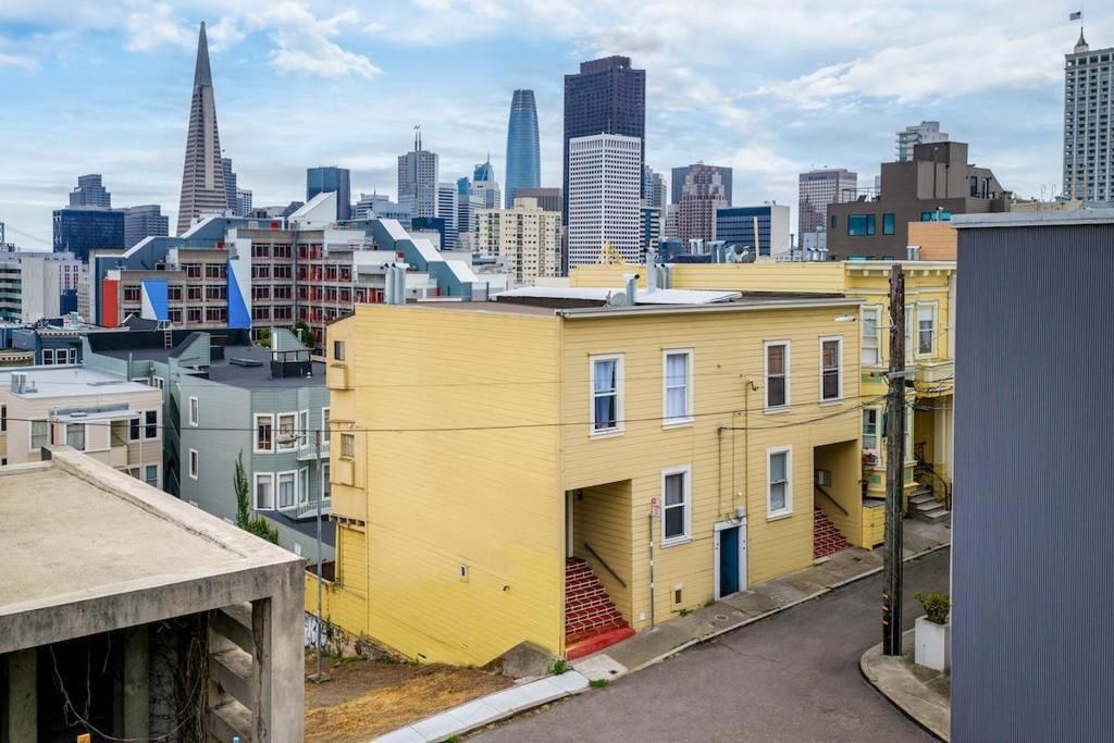 60 Salmon Street, San Francisco