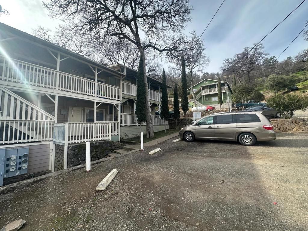 3871 Country Club Drive, Clearlake