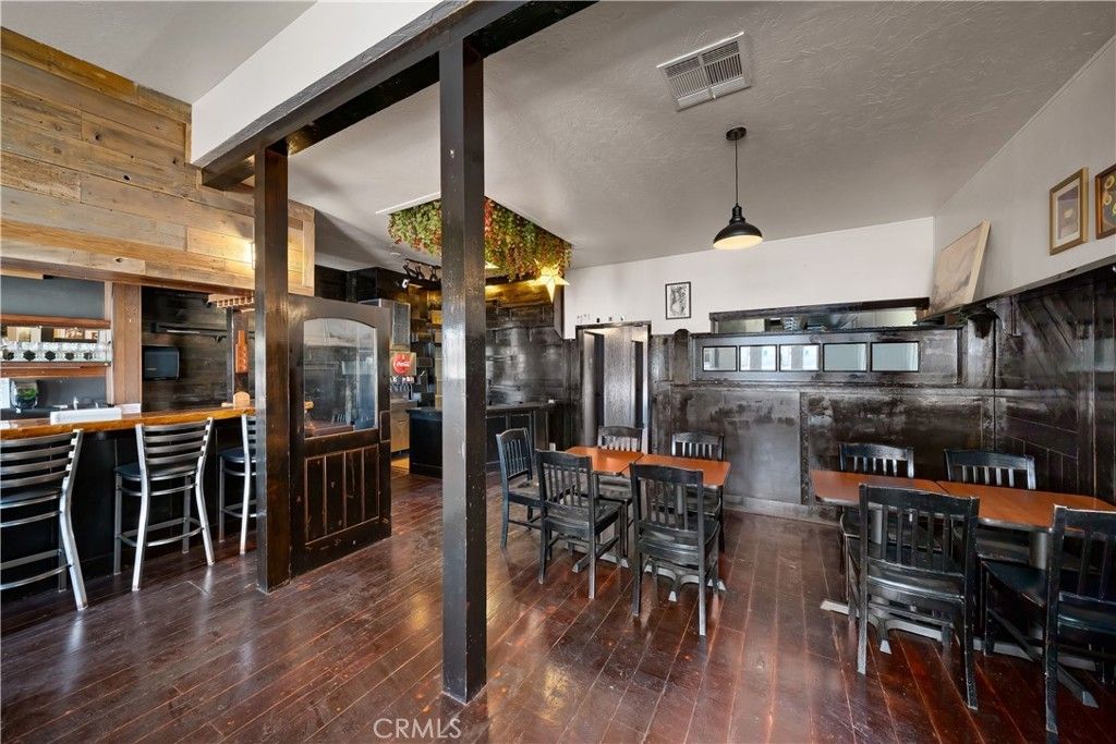 8501 El Camino Real, Atascadero