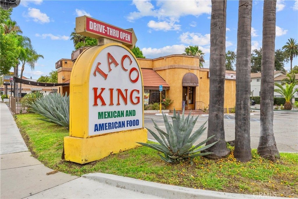 600 E Foothill Boulevard, Azusa