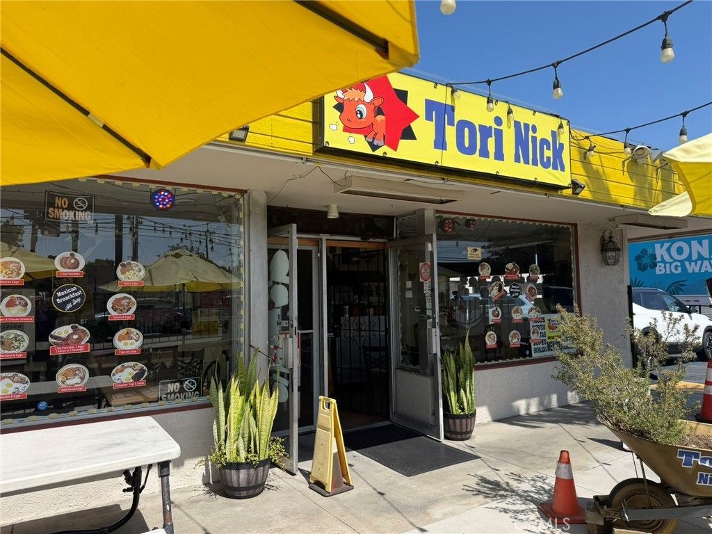 1431 W Warner Avenue, Santa Ana