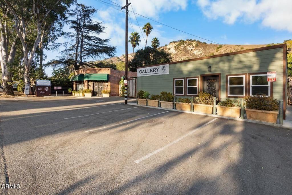 8672 N Ventura Avenue, Ventura
