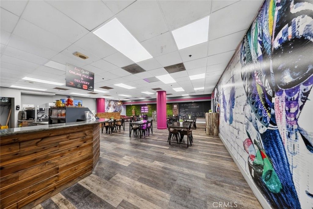 401 N Brand Boulevard, Glendale