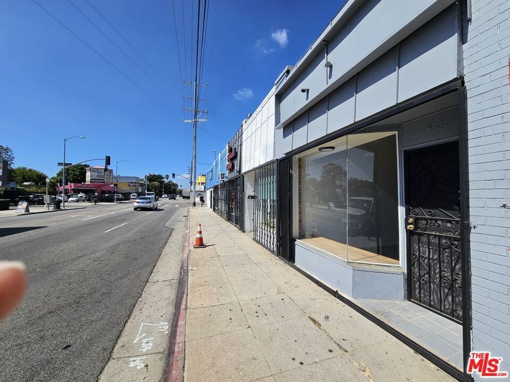 5867 Melrose Avenue # 5867, Los Angeles