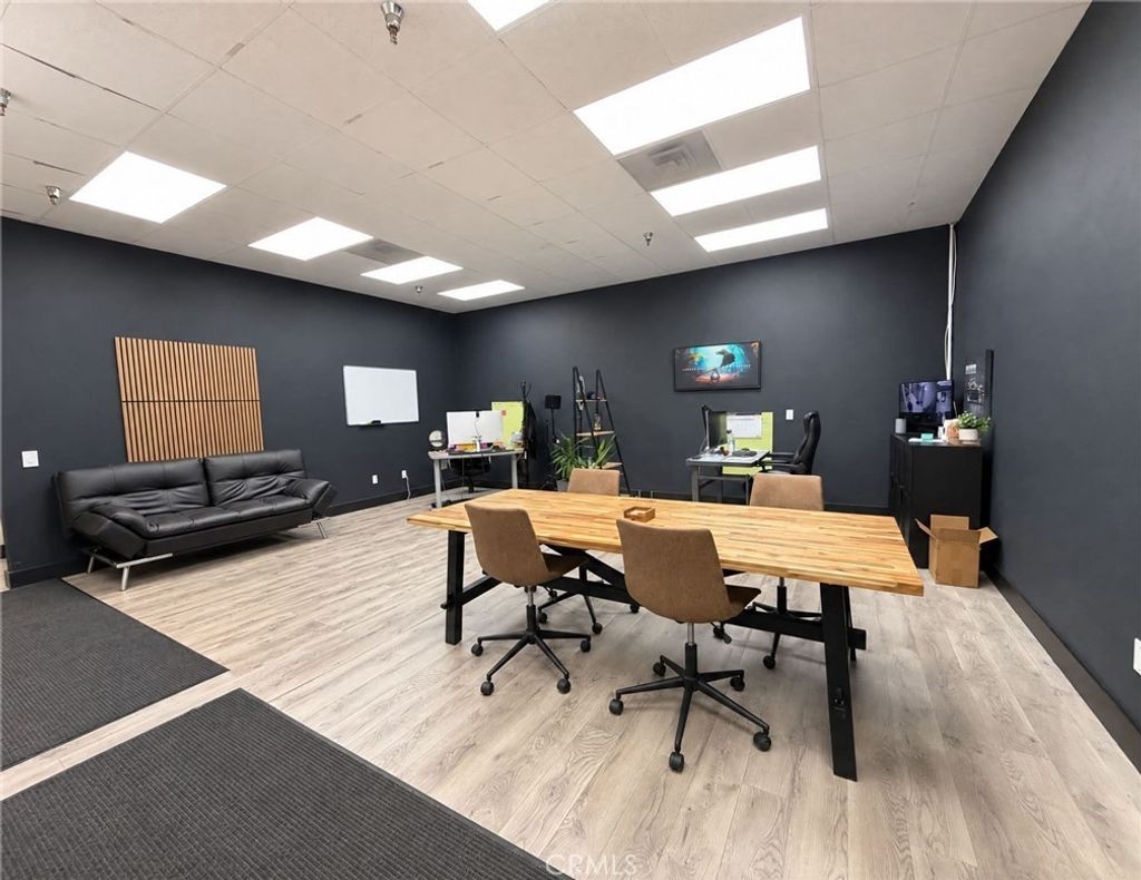 15415 Anacapa, Victorville