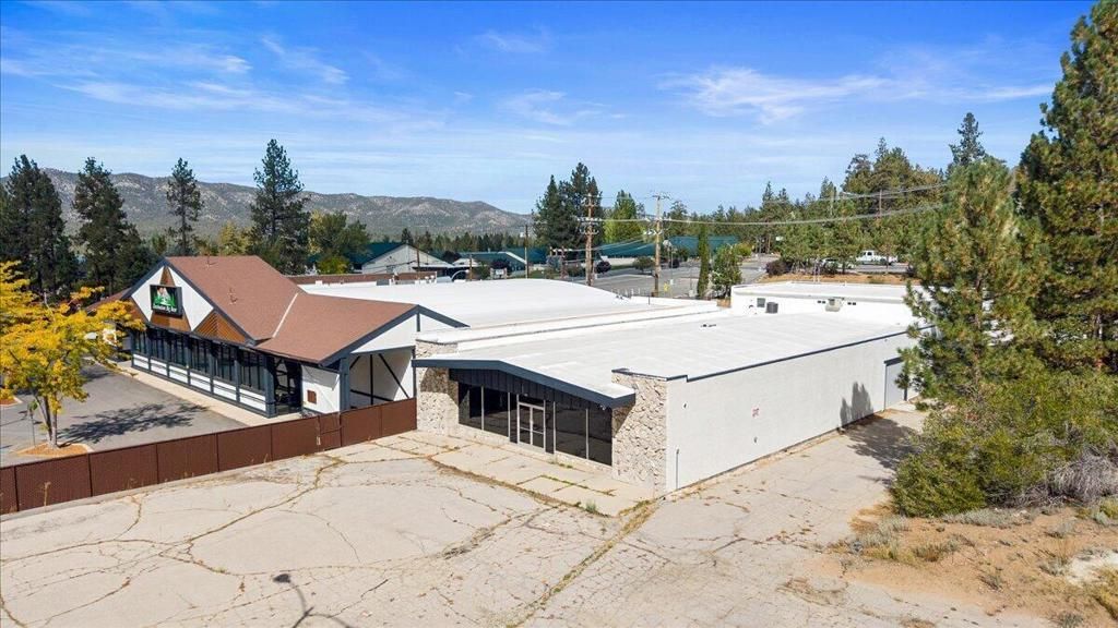 735 Stocker Road, Big Bear