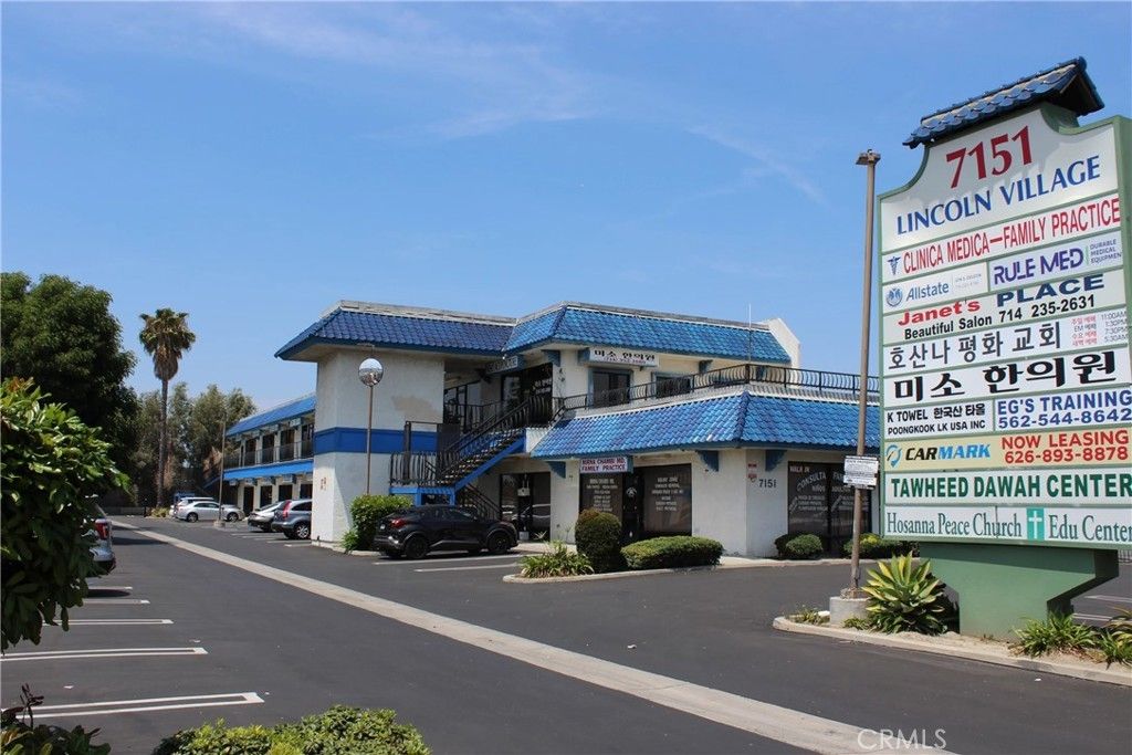 7151 Lincoln, Buena Park