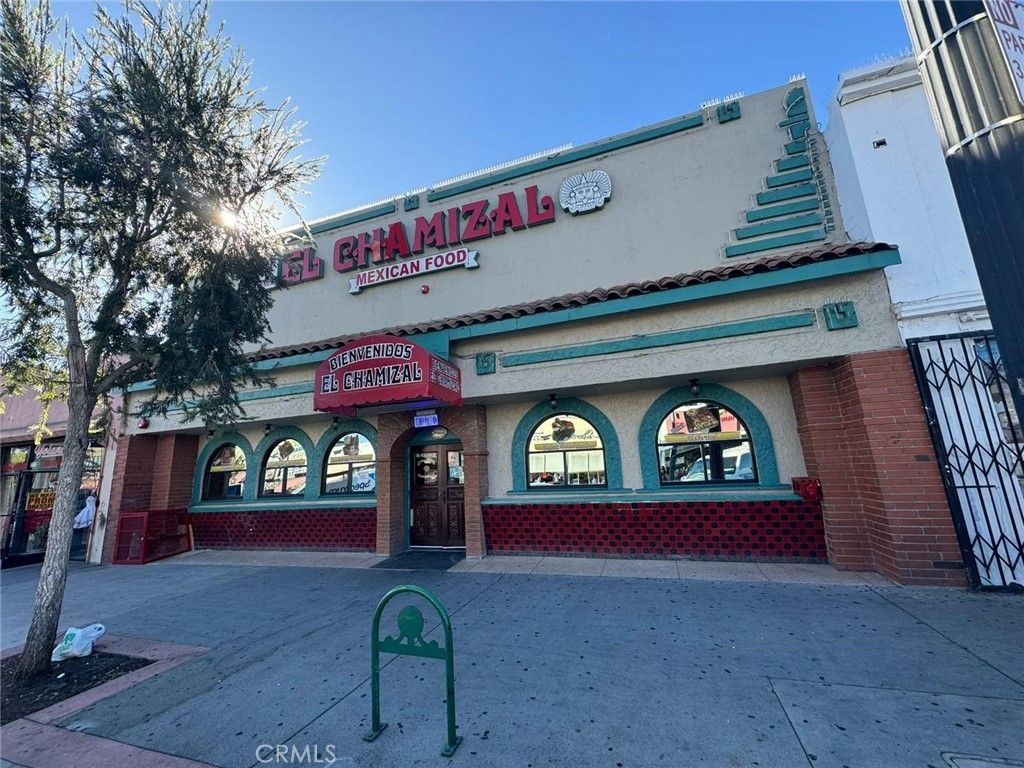 7111 Pacific Boulevard, Huntington Park