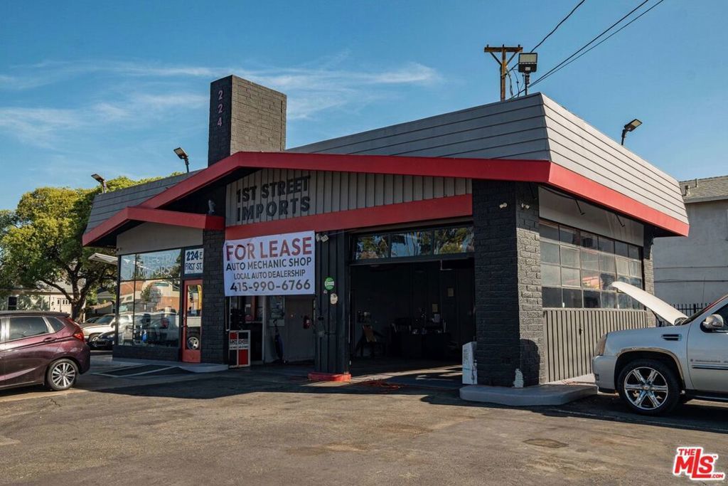 224 E 1st Street, Santa Ana