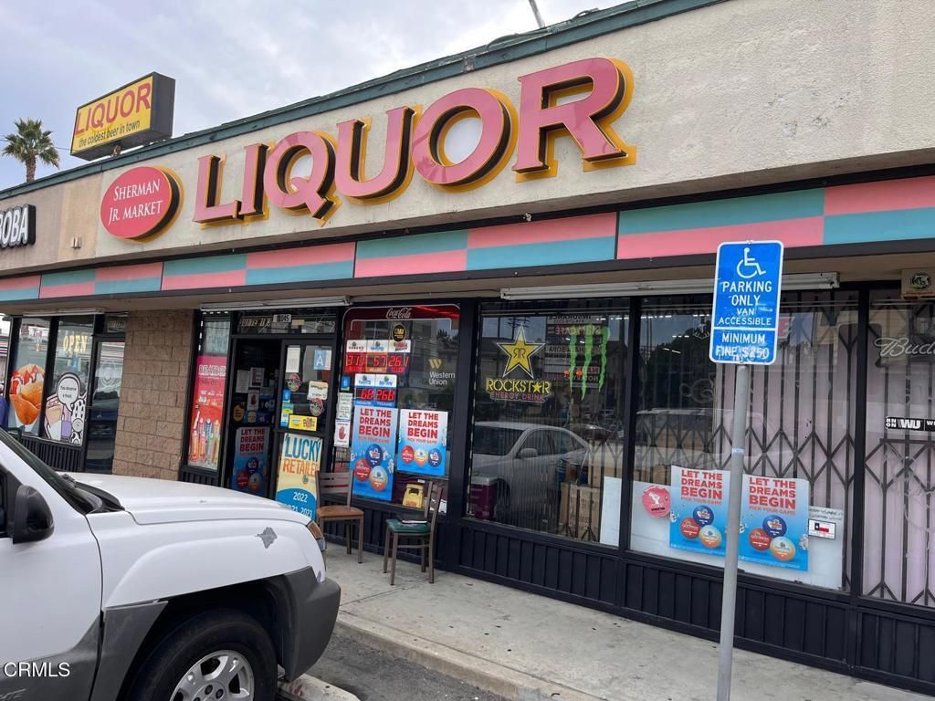 16045 Sherman Way # I & J, Van Nuys