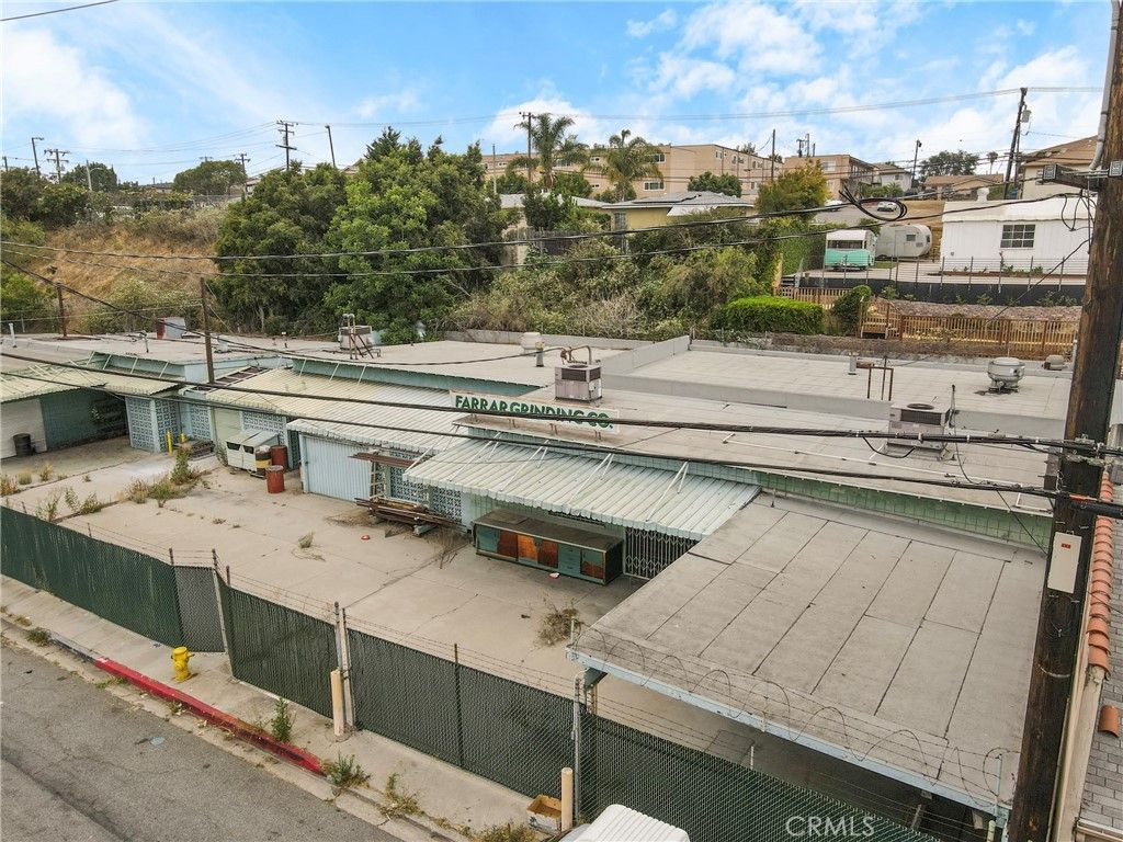335 E Beach Avenue, Inglewood