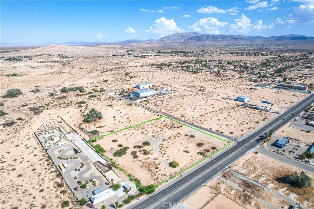 4973 Adobe Road, 29 Palms
