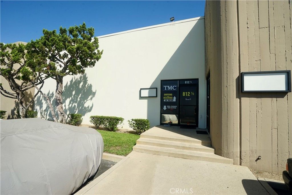 812 1/2 N Grand Avenue, Covina