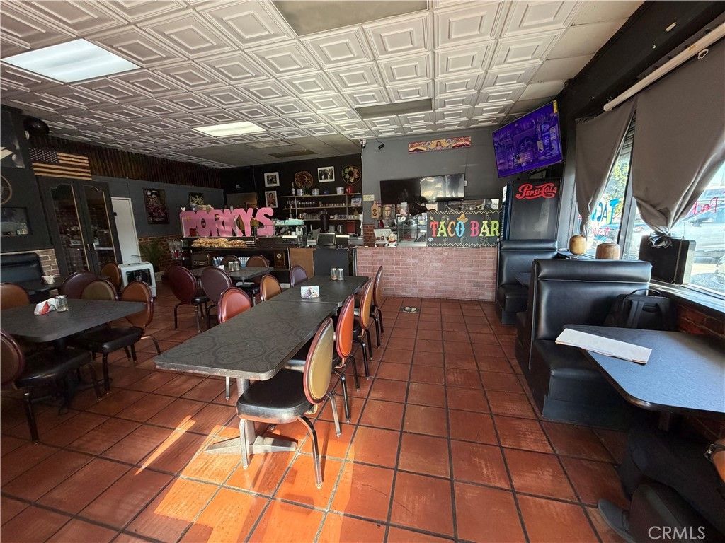 1720 S Soto Street, Los Angeles