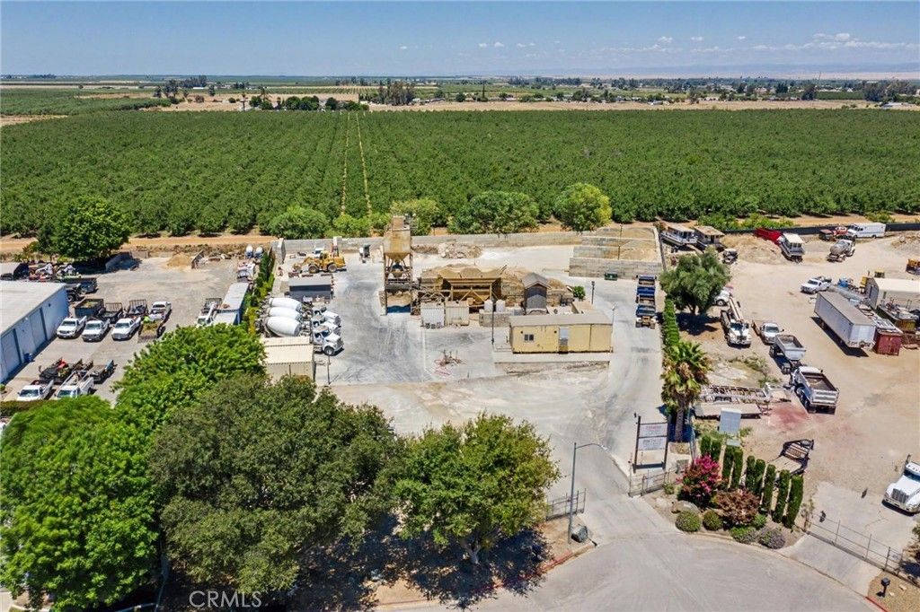 1962 Business Park Way, Merced
