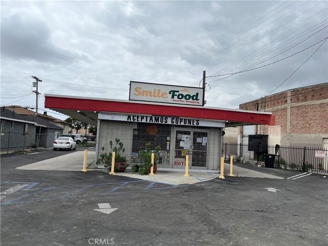 16 E Market Street, Long Beach