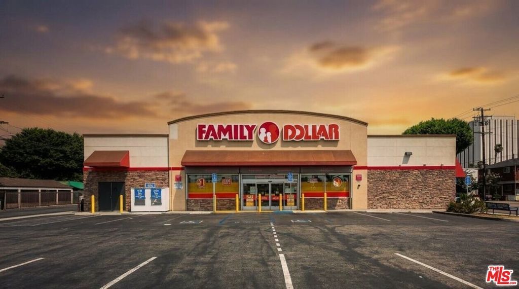 379 W Compton Boulevard, Compton