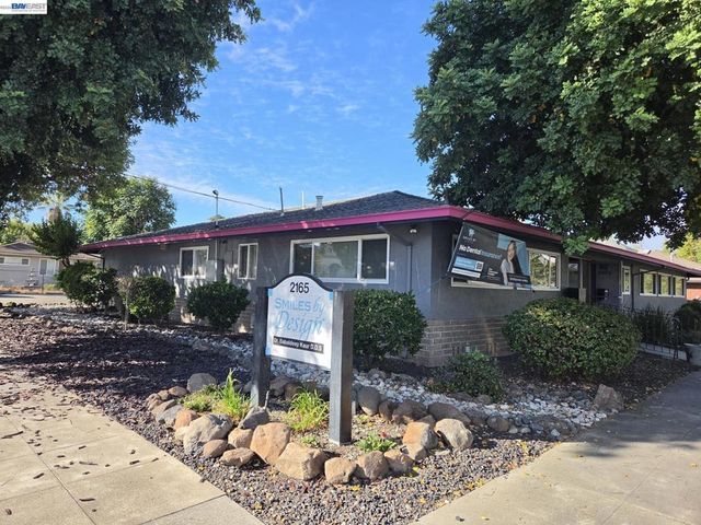 2181 4th St, Livermore