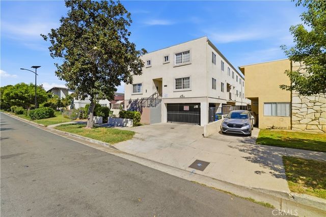 14839 Sylvan Street, Van Nuys
