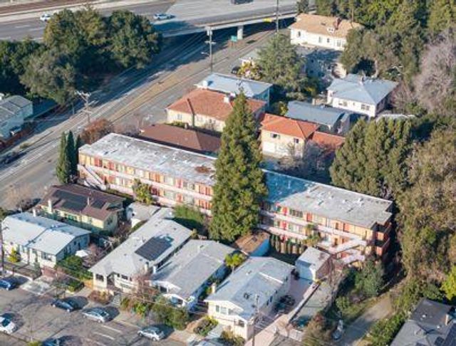 5412 Claremont Avenue, Oakland