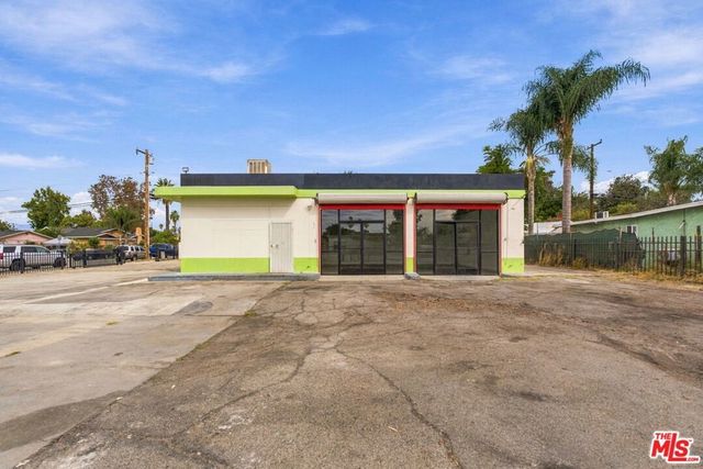 1195 W Mission Boulevard, Pomona