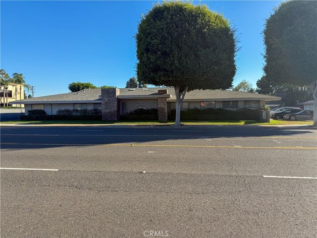 1044 E Chapman # 1042, Orange