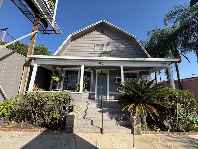 685 W Mission, Pomona