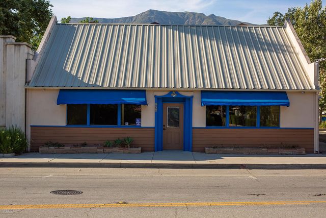 952 E Ojai Avenue, Ojai