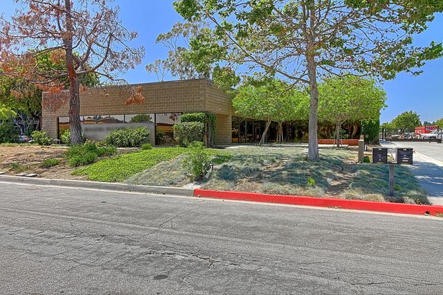 2075 Knoll Drive, Ventura