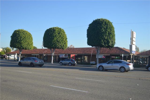 720 E Katella Avenue, Orange