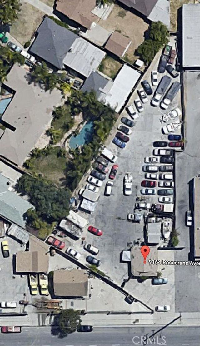 9164 Rosecrans Avenue, Bellflower