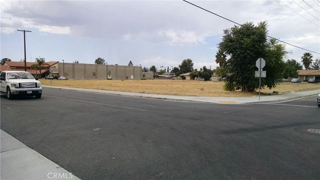 Latham, Hemet
