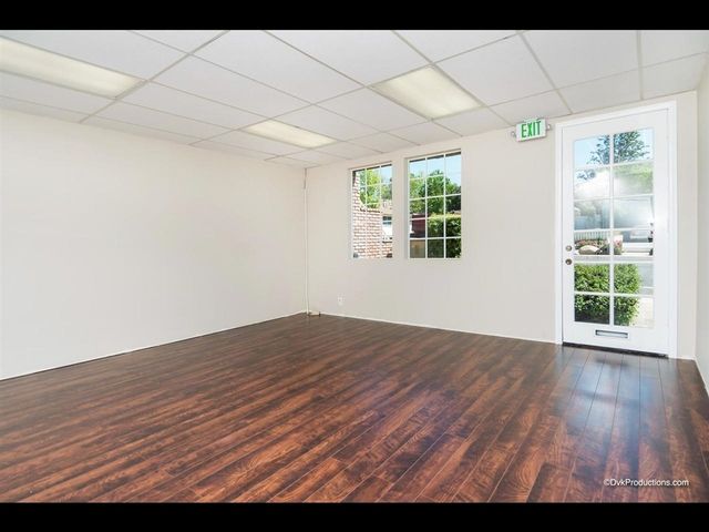 707 Civic Center Dr, Vista