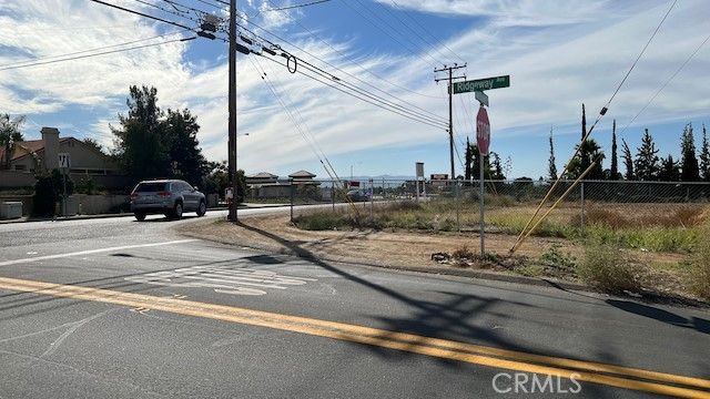 Van Buren Boulevard, Woodcrest