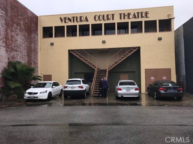 12417 Ventura Court, Studio City