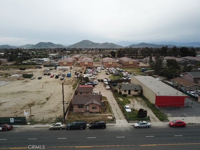 16389 Arrow Boulevard, Fontana
