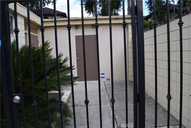 11035 Acacia Parkway # 11035, Garden Grove
