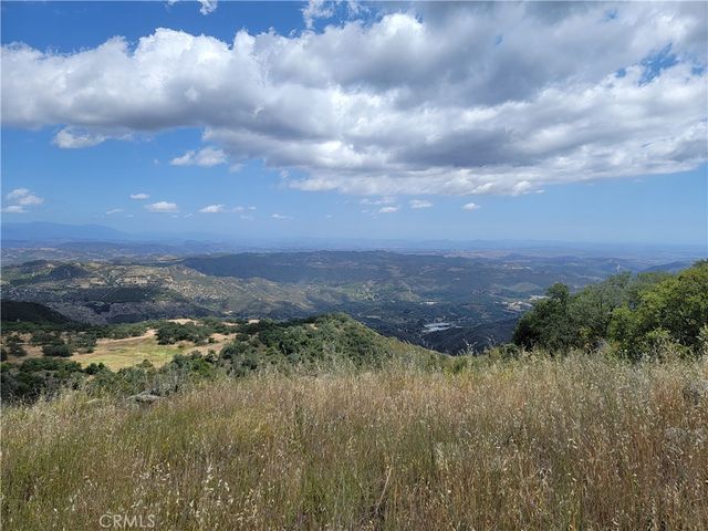 Lions Lair, Murrieta