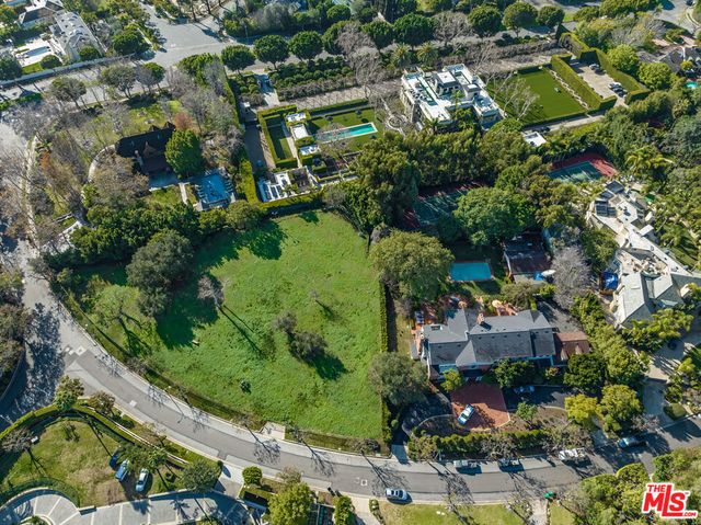 602 Mountain Drive, Beverly Hills