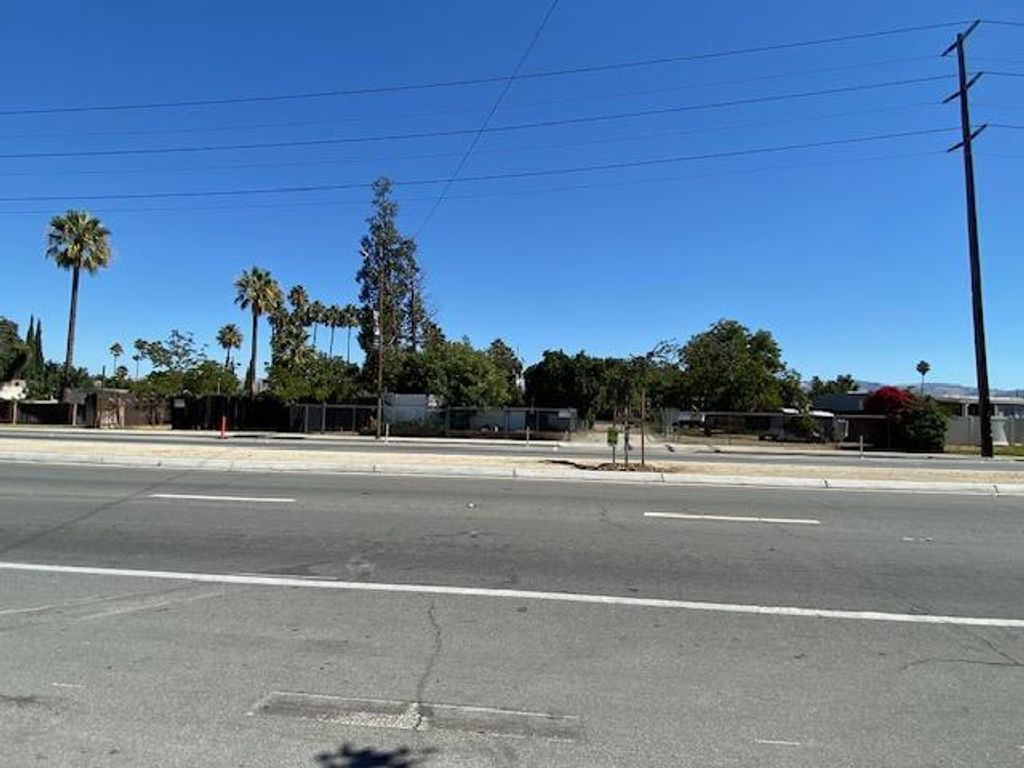 2570 Senter Road, San Jose