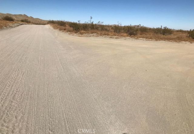 Sonora Road, Adelanto