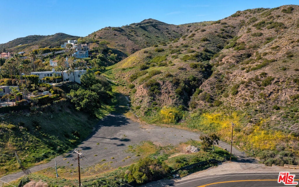 6445 Latigo Canyon Road, Malibu CA Malibu Lots/Land Homes For Sale