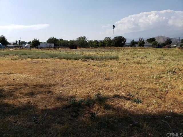 E Westward Avenue, Banning
