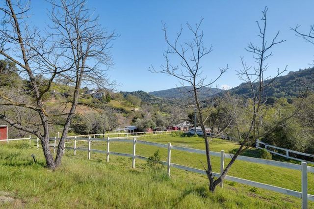 22200 Mount Eden Road, Saratoga