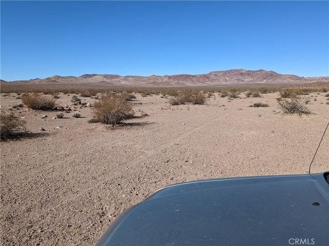 Road, Atolia