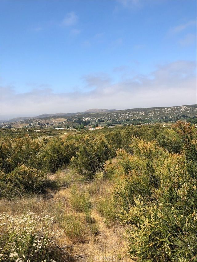 28 Rocky Knoll Road, Hemet