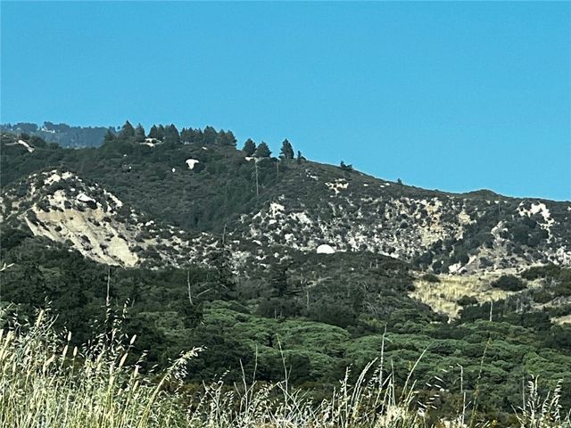 35194 Pyramid, Running Springs