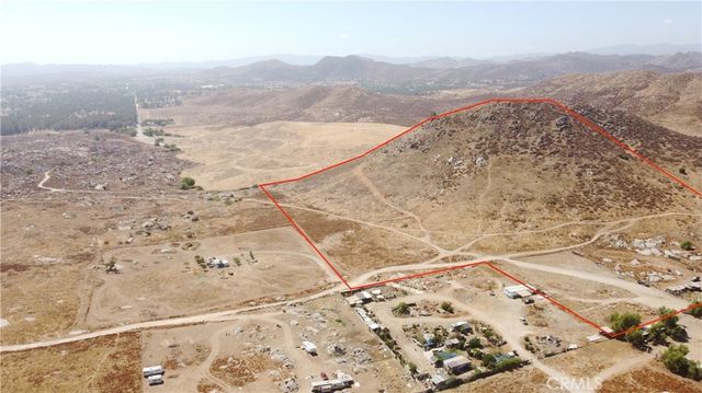 Marie Road, Perris
