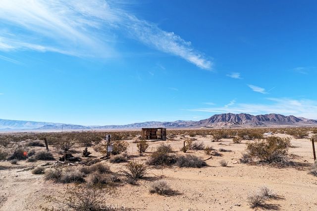 7 Northside Rd, Lucerne Valley